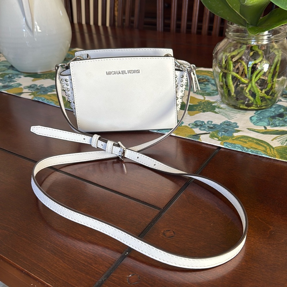 Michael Kors Leather Crossbody Bag